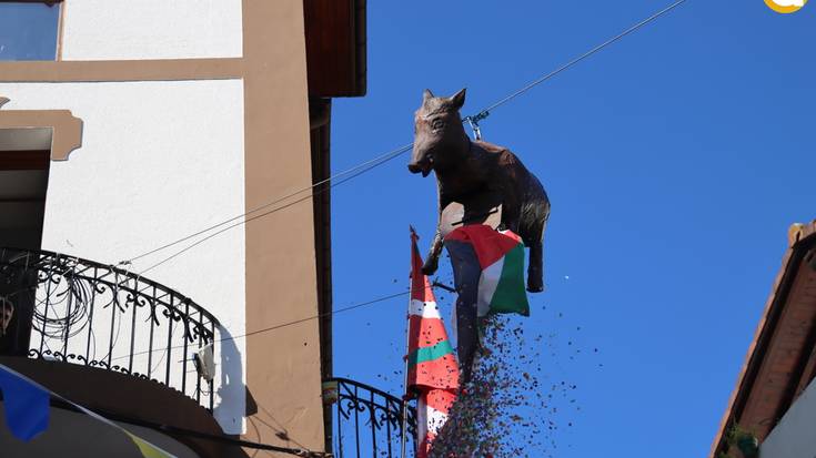 Basurdea agertu, festa zaleak gertu