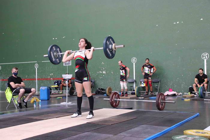 Sei pultsulari eta mutilak t 8 1602172863056