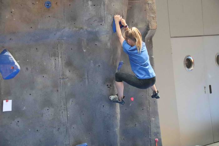 Eskolarteko boulder ligaxka  7 1559488515330