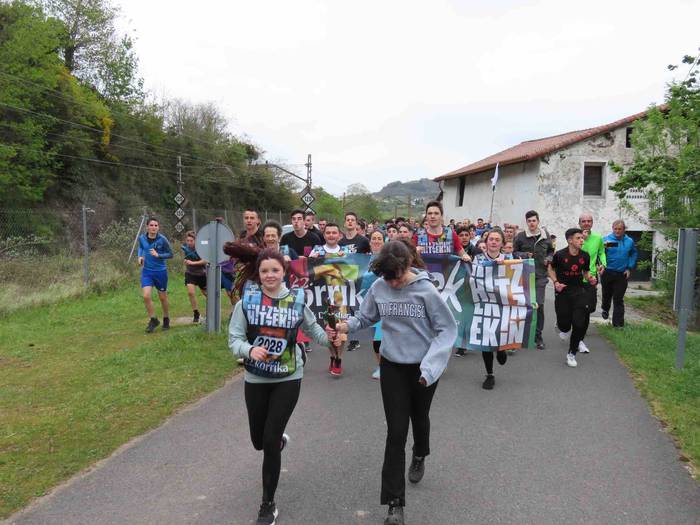 korrika, furgonetatik, Anoet 12 1649421133816