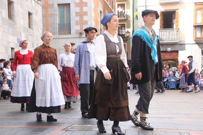 Udaberri Dantza Dezagun Tolo 108 1504963668632