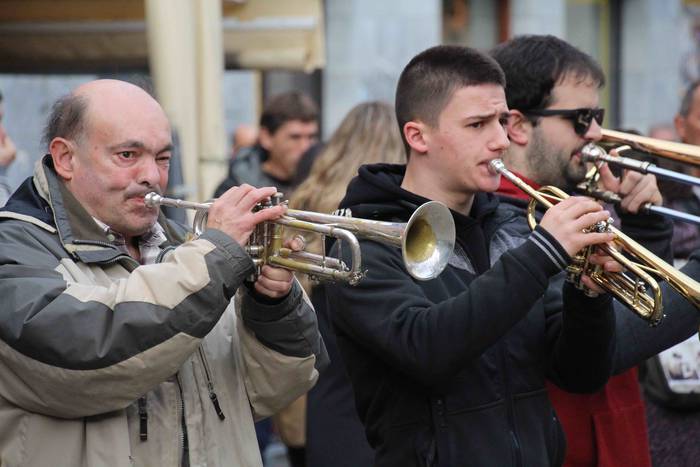 Bonberenea gaztetxearen 21. urteurrenean, txaranga 22 1545485579070