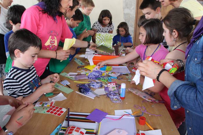 Ikaztegietako Eskola Txikiak Festa 68 1465744481095