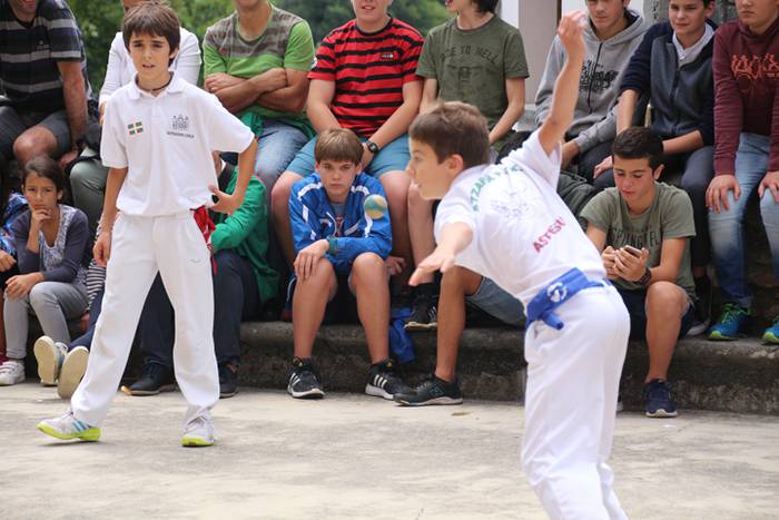 Tradizioa mantentzeko soka 122 1498747366956