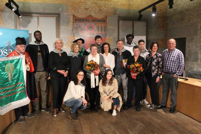 Babarrun Kofradia lau ohorez 3 1542471526711