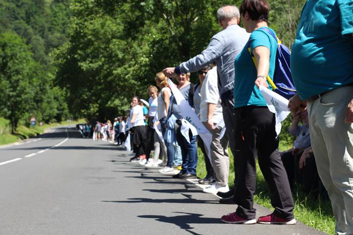 "Gu bezala, beste 100.000 za 93 1528637413983