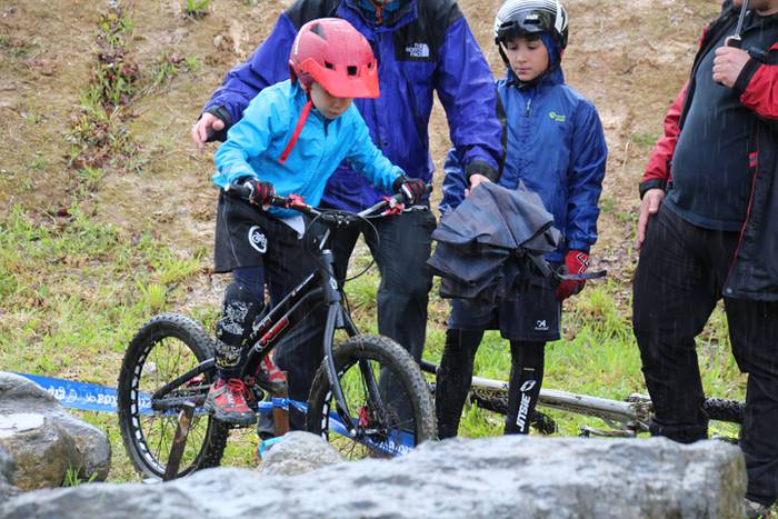 Bi gurpilen gainean  34 1491138577702