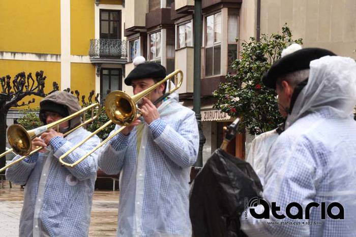 Ohikotik ere badu Zaldunita  6 1518276219924