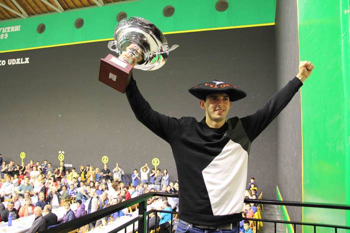 Jokin Altuna txapeldun harre 22 1527462113732