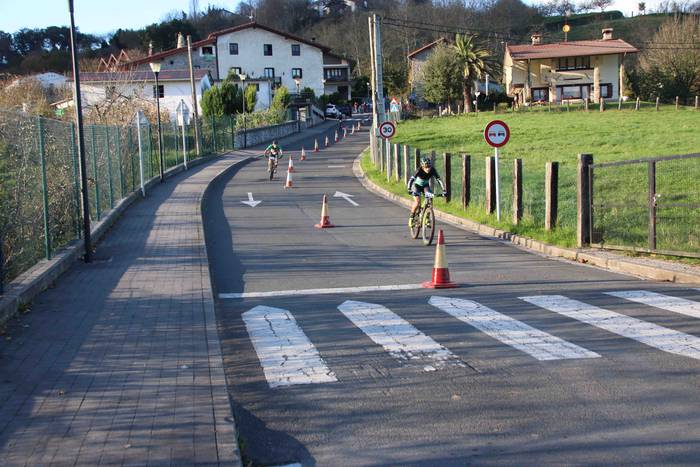 Alexander Ordeñana eta Zuriñ 75 1543079305073