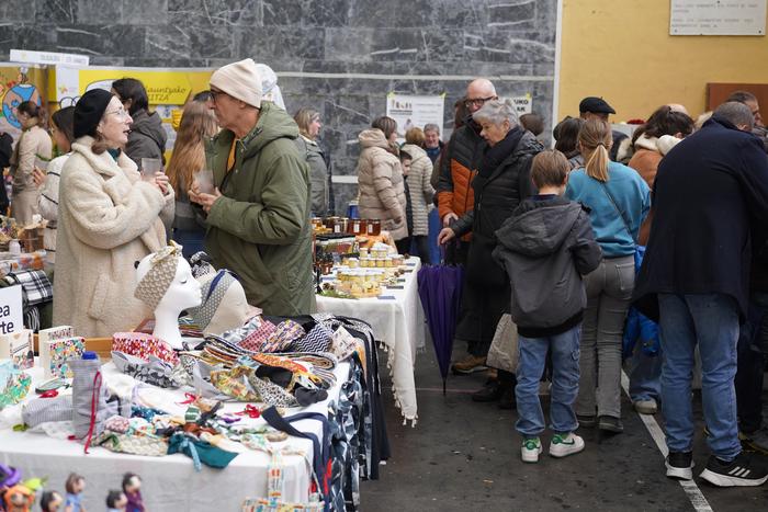 Hamar proposamen Olentzerotan jakin-minez egitarauan