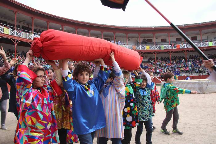 Lehenengo zezen festa, prime 14 1551374920226