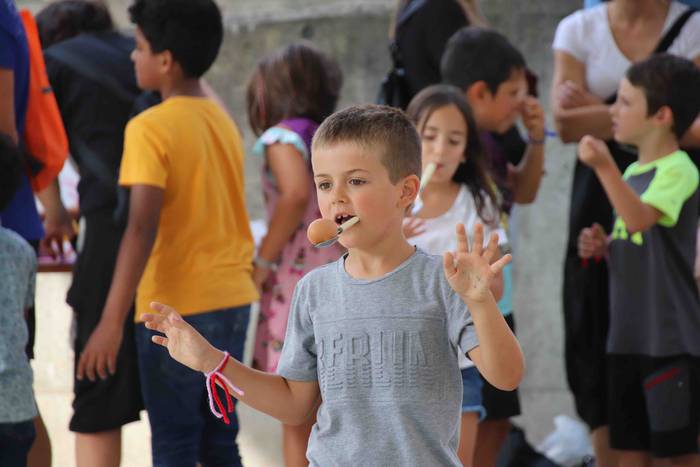 Jolasean igaro dute arratsal 12 1567097323473