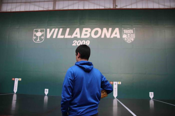 Behar Zana Bertso Pilota 75+ 16 1651349698900