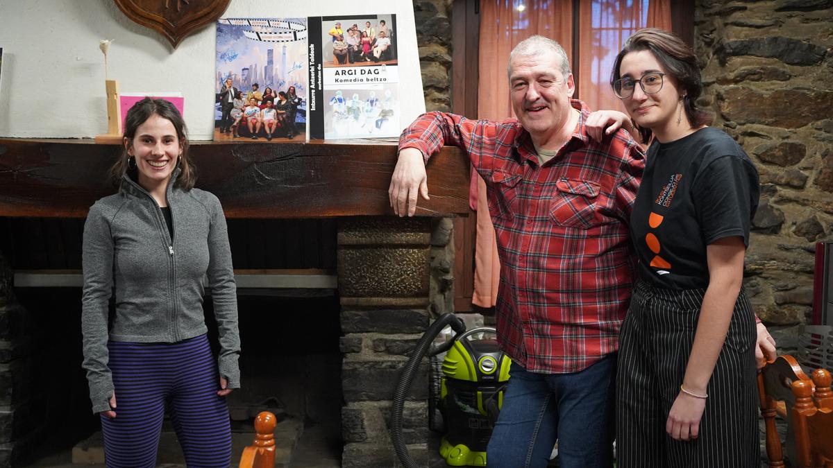 «Zaila da itsutasuna adieraztea dena ikusten duzunean»