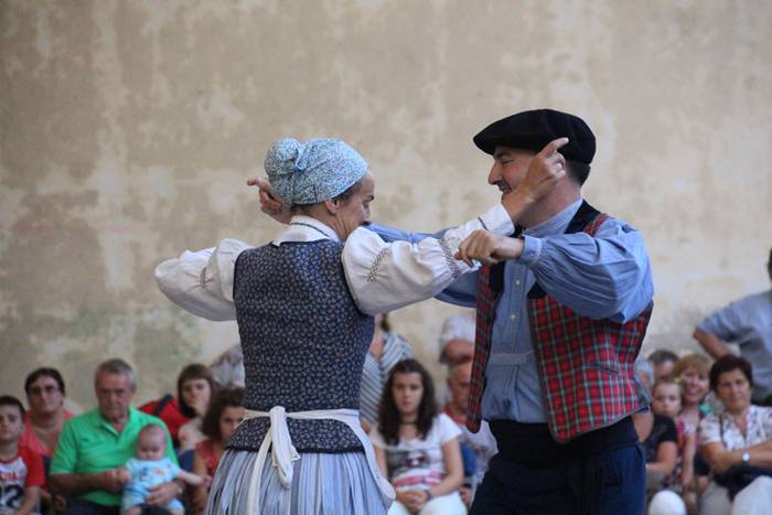 Bedaioko ingurutxoa ezin falta festetan 49 1473619009717