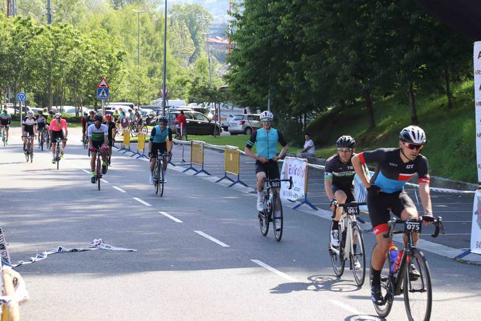 Gurpil gainean, Abraham Olan 9 1559487003721