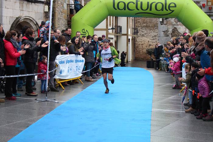 Jokin Lizeaga eta Veronica D 251 1517772825404