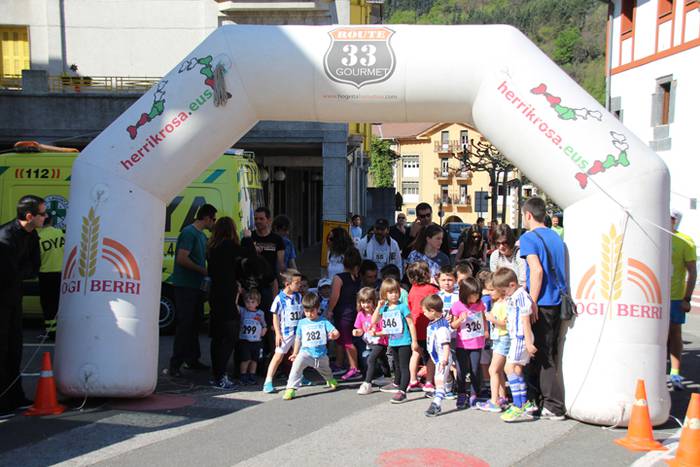 Haur, gazte eta heldu krosea 2 1491741811398