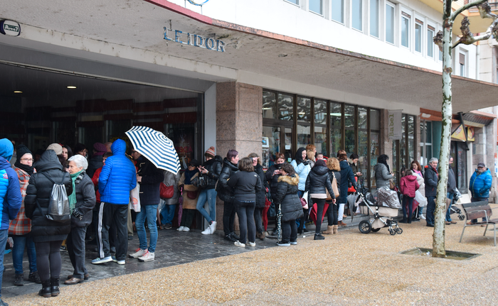 Hilabetean dokumental bat proiektatuko dute Leidorren