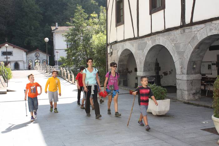 III. Mendiz Mendi Etxera 139 1506347513697