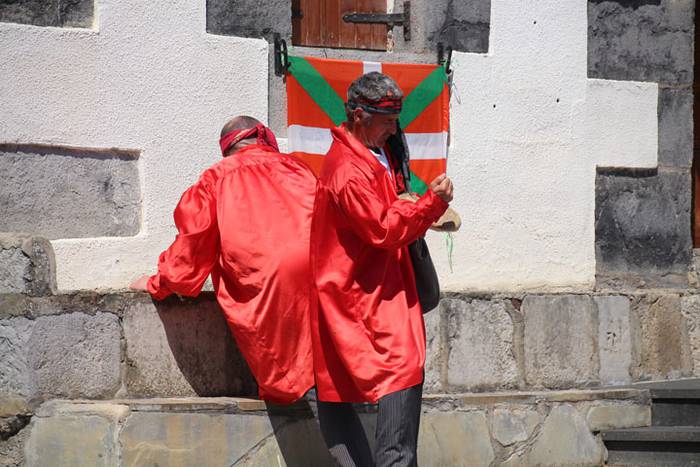 Axeriak dantzan Adunan 71 1471261159362