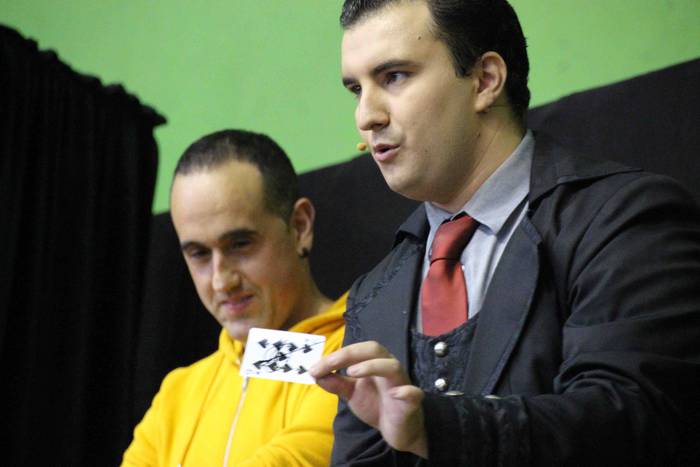 Asteasun festak apurtu du "n 13 1593430411736