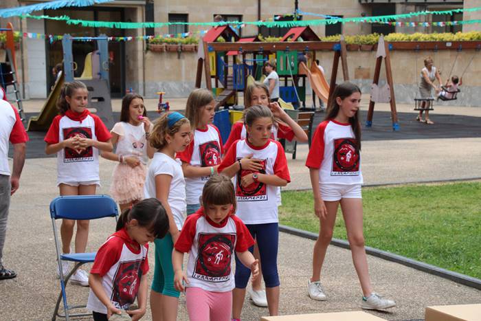 Piztu da festa, txupinarekin batera 2 1467994642967