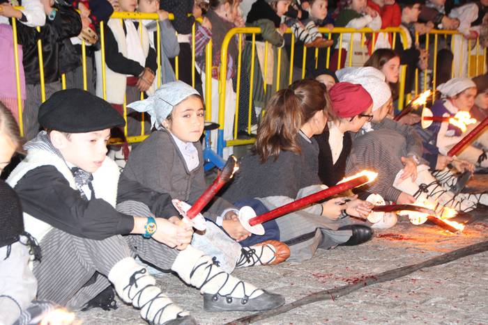 Olentzero eta Mari Domingi 2015 90 1450983324701