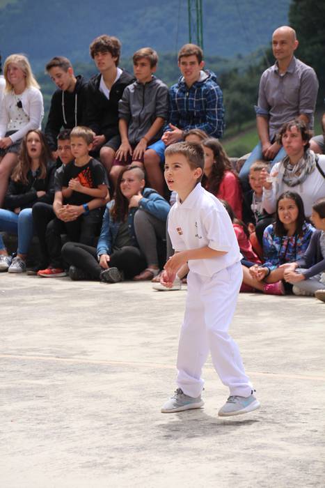 Tradizioa mantentzeko soka 98 1498747173360