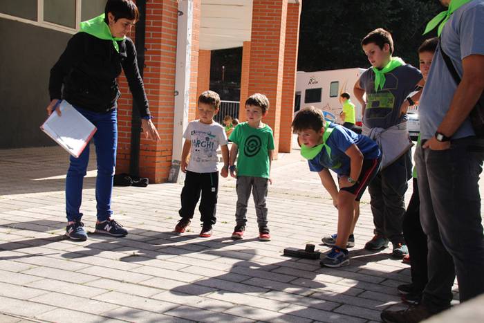 Azku Eguna bosgarrenez 18 1476544407233