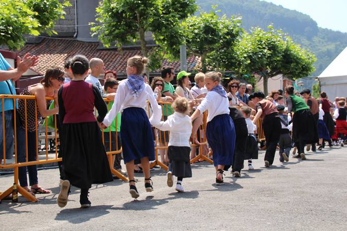 Dantzari txiki eguna Anoetan 33 1497181639004