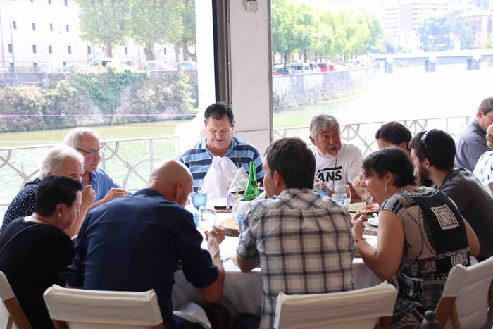 Giro ederrean ospatu dute Bi 27 1559492468214