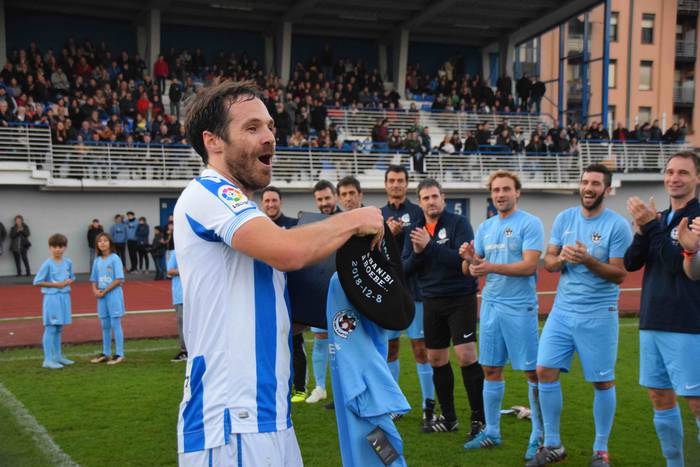 Mikel Alonso agur omenaldia tolosa berazubi 102 1544294569369