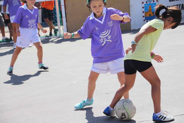 Kirol pixka bat, festan bete 44 1566471434639