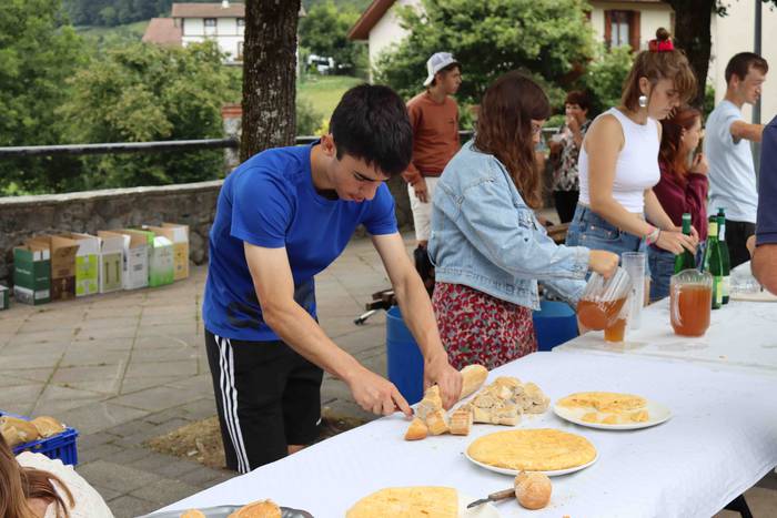 Txakolin dastaketarekin ase  10 1659354824539