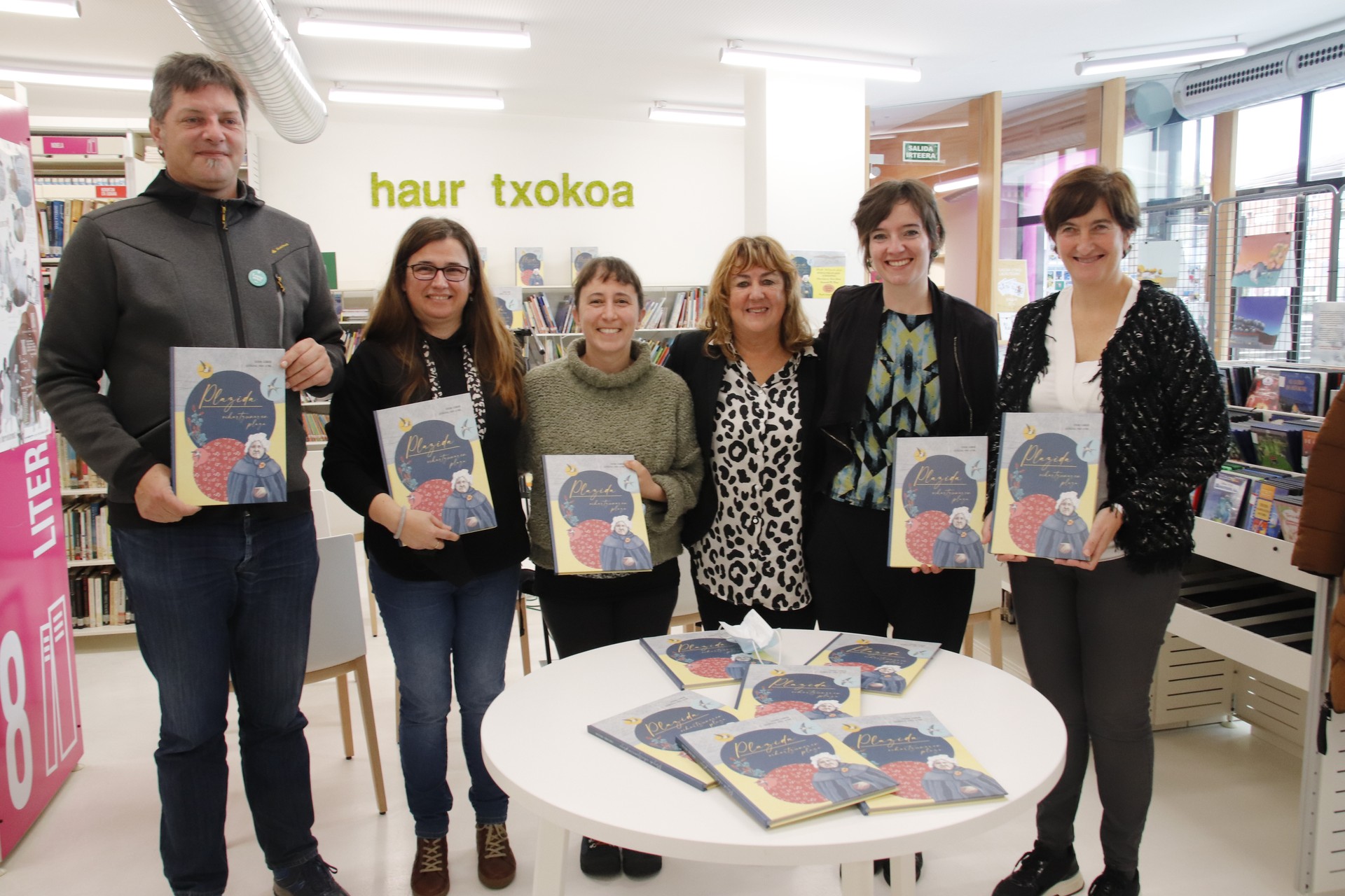 Plazida Otañoren bizitza ekarri dute ipuin ilustratura