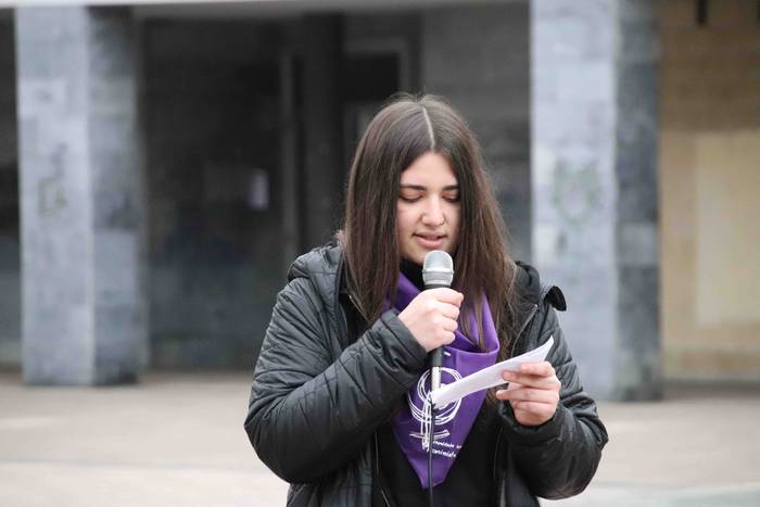 Emakumeen aldeko mosaikoa eg 11 1583688969838