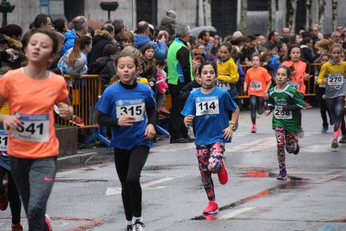 700 haur inguru XXXI. Ero Et 148 1516542759797