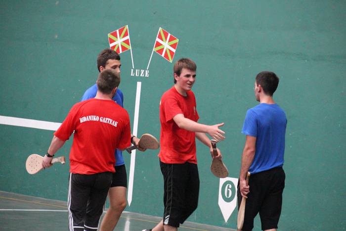 Ikuskizun handia ikusi da Bidaniako frontoian 34 1472230508542