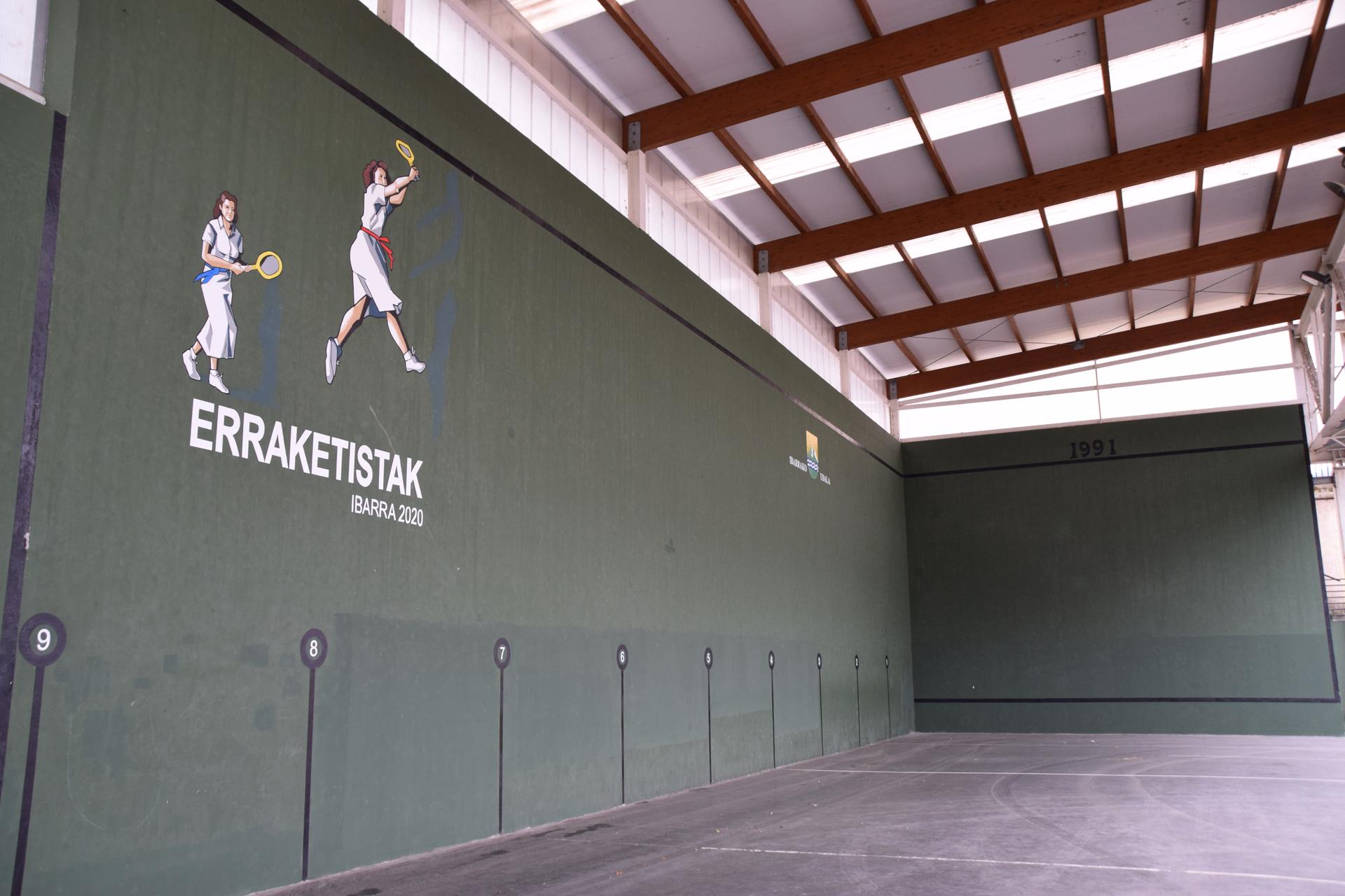 Erraketisten omenezko izena, pilotalekuari