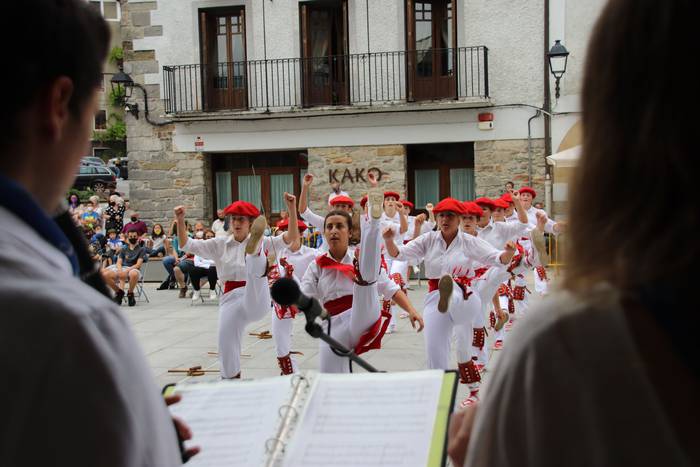 Berastegi san joan dantzak 2 6 1628618929138