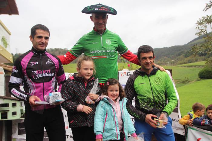 Jon Erguin eta Zuriñe Frutos 158 1508692743720