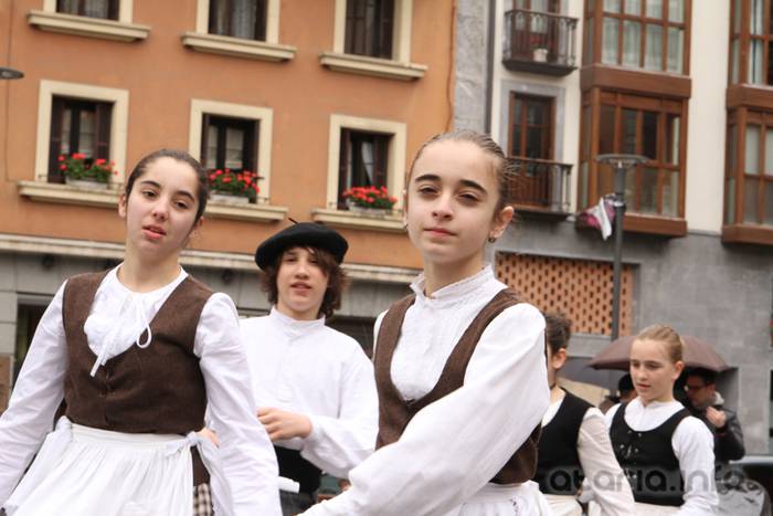 Dantzari Txiki eguna Tolosan 2016 43 1458400074511