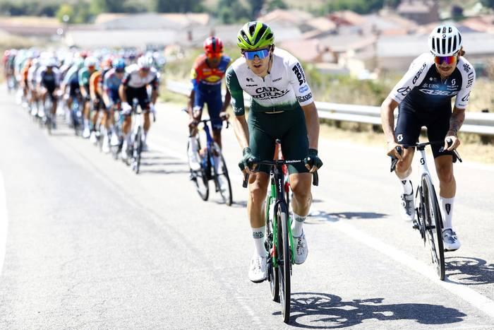 Gorka Sorarrainek hitzarmena luzatu du Caja Rural-Seguros RGA taldearekin