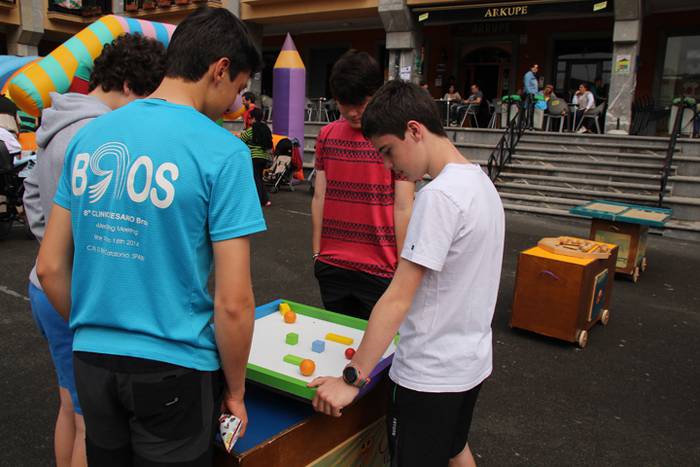 Anoetako Festak 2016 Umeen Eguna 8 1464264851091