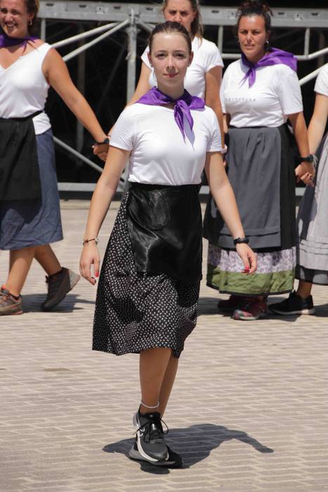 Zizurkilgo Andra Mariak. Oil 45 1660313815090