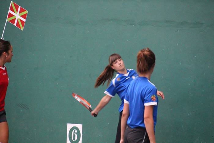 Ikuskizun handia ikusi da Bidaniako frontoian 36 1472230524585