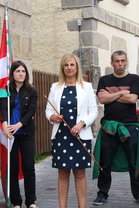 Jaietako egun handia ospatzen ari dira Asteasun 6 1467203295582