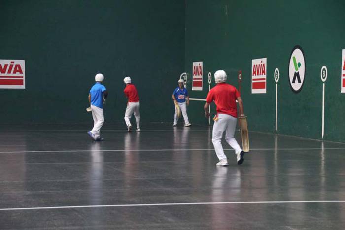 ZESTA PUNTA ELOLAREN OROIMEN 53 1512735561571